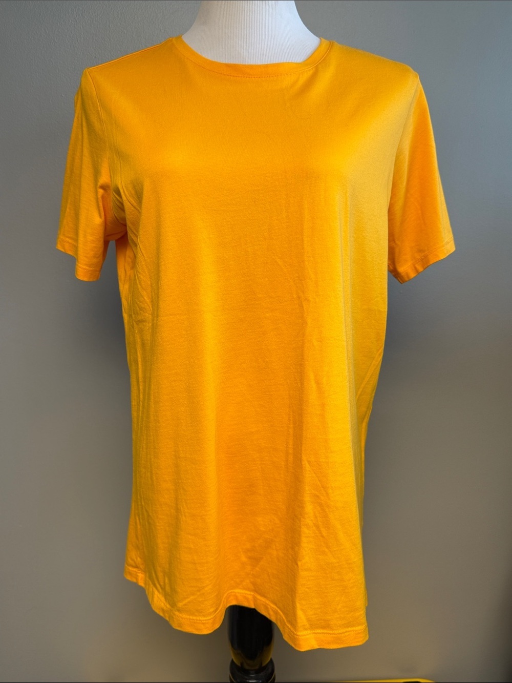 Lands' End Women's M Tall 10-12 Supima Cotton Relaxed Fit Yellow T-Shirt